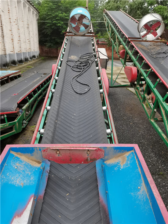 550宽皮带输送机的输送带